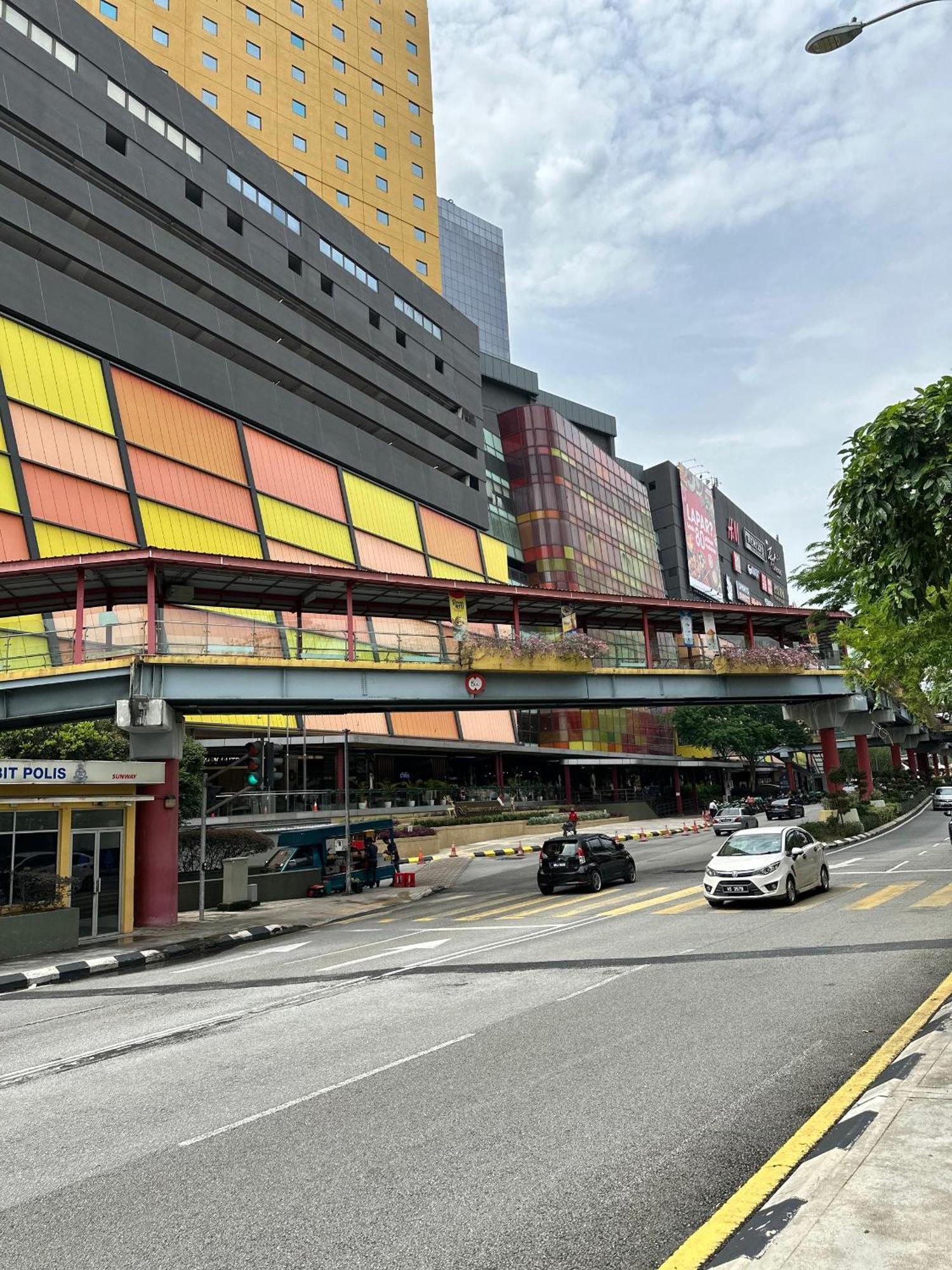 Mizie Hotel Kuala Lumpur Exterior photo