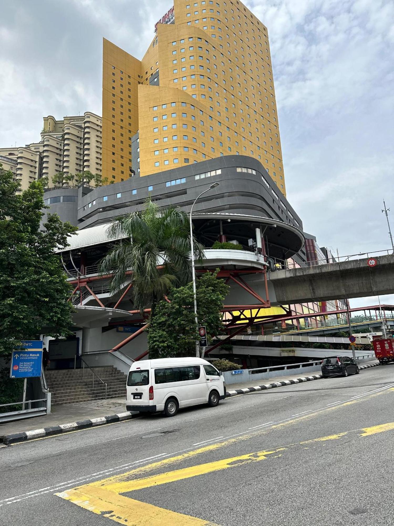 Mizie Hotel Kuala Lumpur Exterior photo